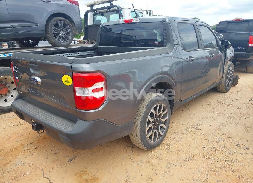 Photo 4 of 2024 Ford Maverick LARIAT (VIN 3FTTW8M3XRRB57465)