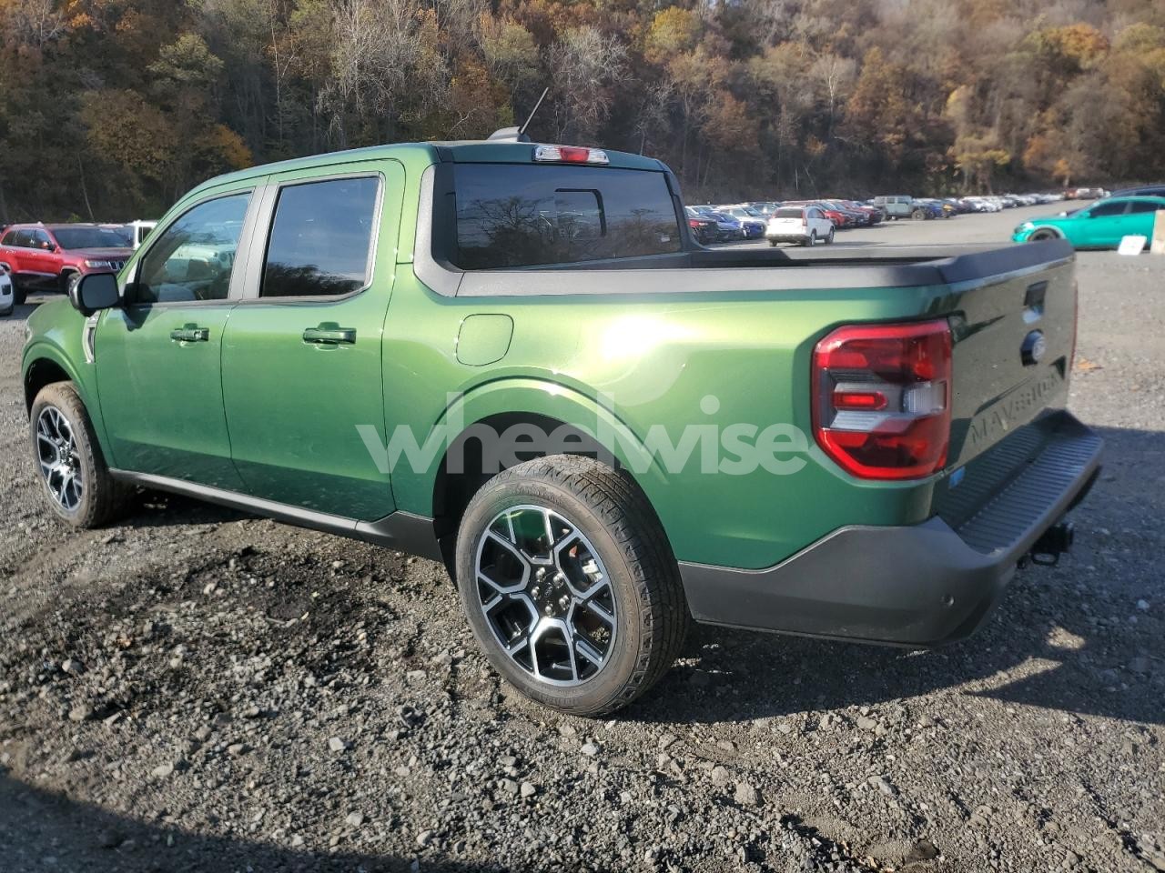 Photo 2 of 2025 FORD MAVERICK LARIAT (VIN 3FTTW8S39SRA03337)