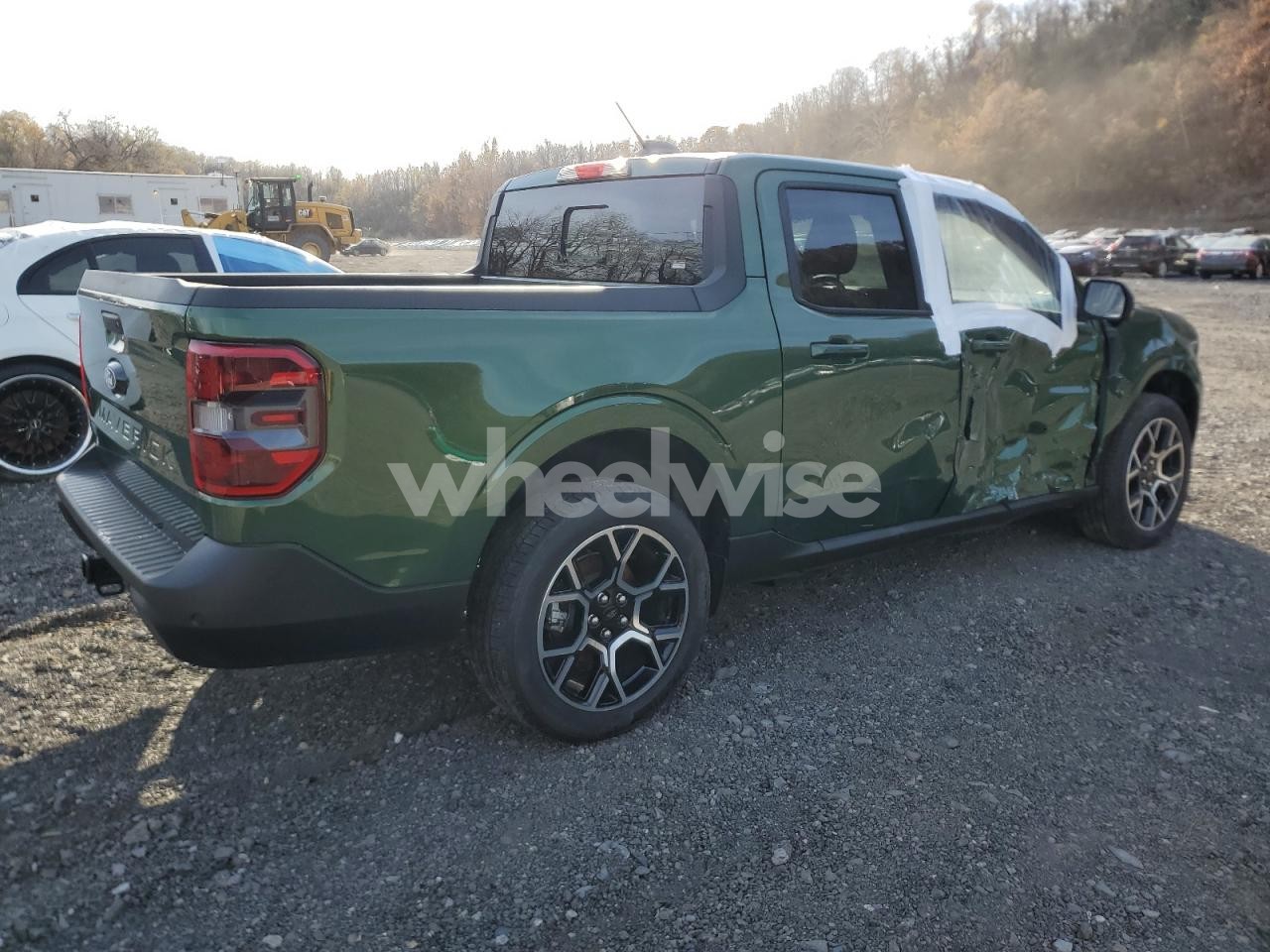Photo 3 of 2025 FORD MAVERICK LARIAT (VIN 3FTTW8S39SRA03337)