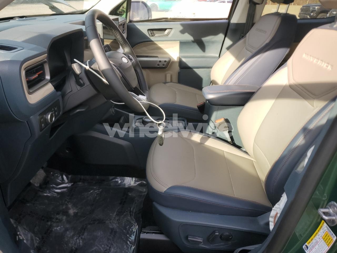Photo 7 of 2025 FORD MAVERICK LARIAT (VIN 3FTTW8S39SRA03337)