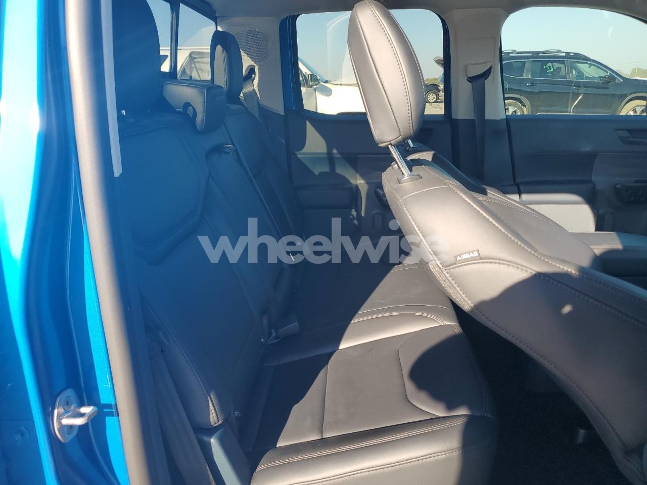 Photo 10 of 2025 FORD MAVERICK LARIAT (VIN 3FTTW8S39SRB17855)