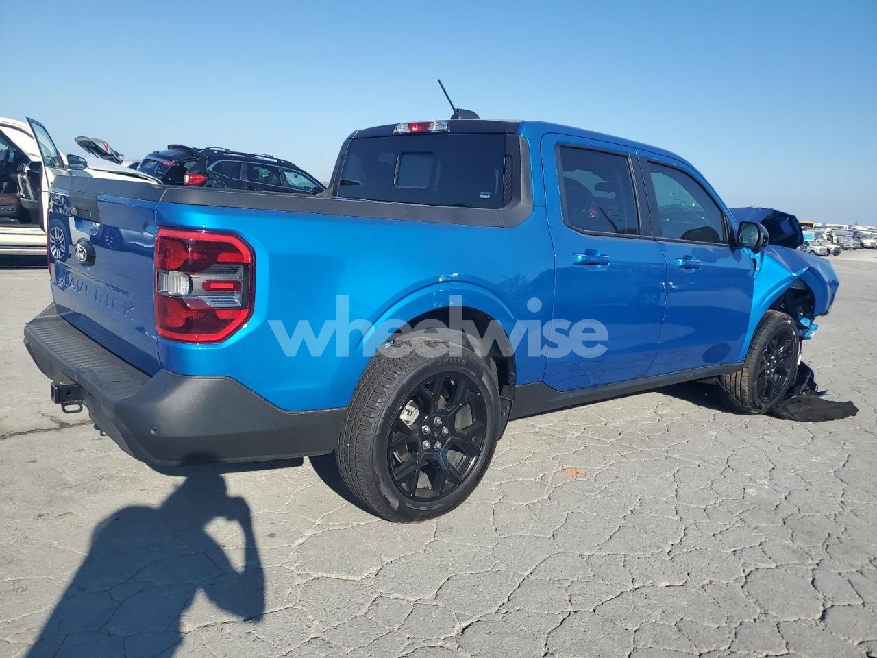 Photo 3 of 2025 FORD MAVERICK LARIAT (VIN 3FTTW8S39SRB17855)