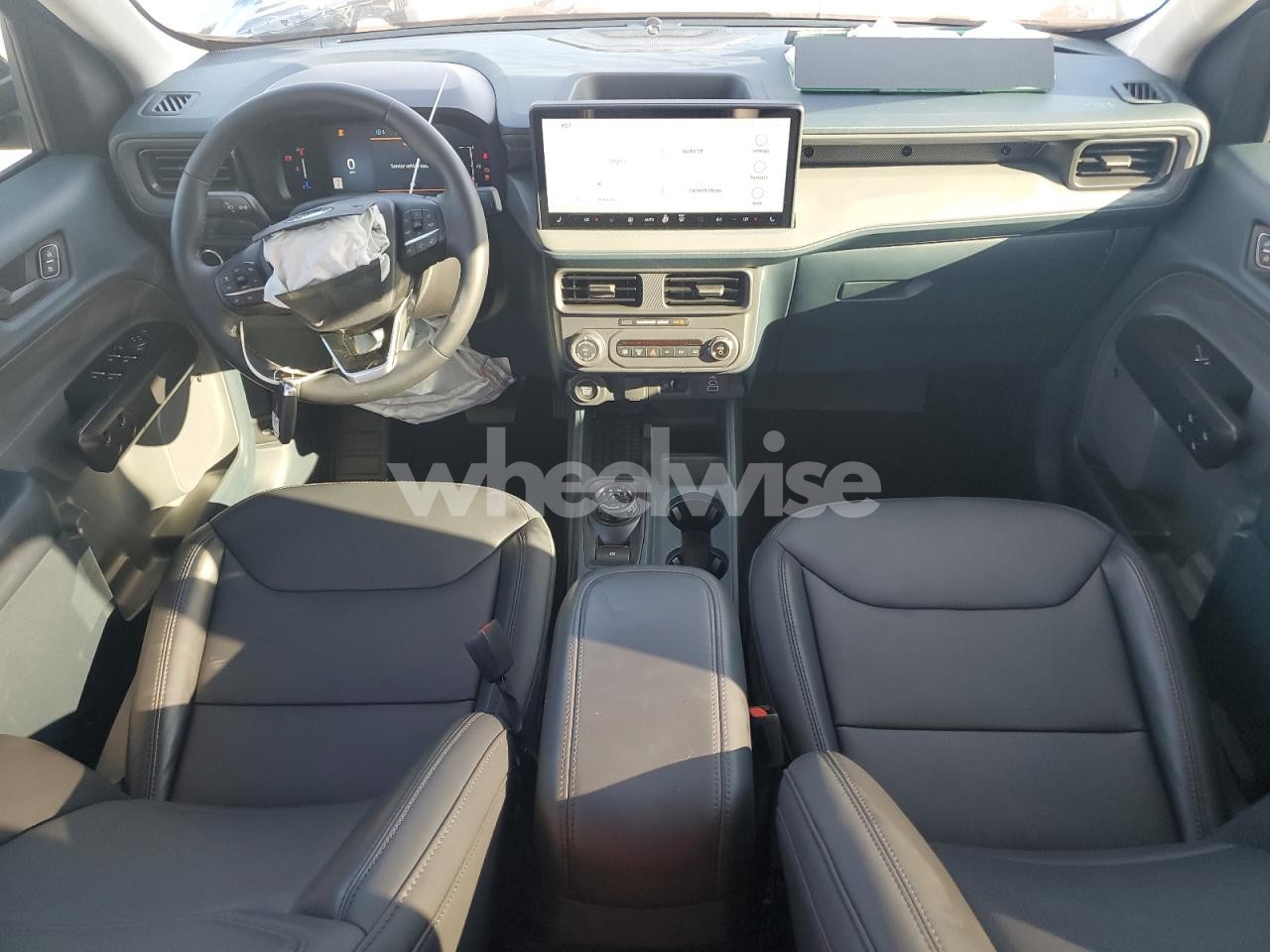 Photo 8 of 2025 FORD MAVERICK LARIAT (VIN 3FTTW8S39SRB17855)