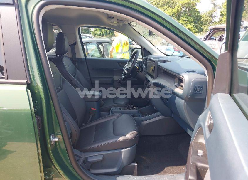 Photo 5 of 2025 Ford Maverick LARIAT (VIN 3FTTW8S3XSRA18798)