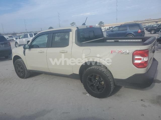 Photo 5 of 2024 FORD MAVERICK LARIAT (VIN 3FTTW8S90RRA82105)
