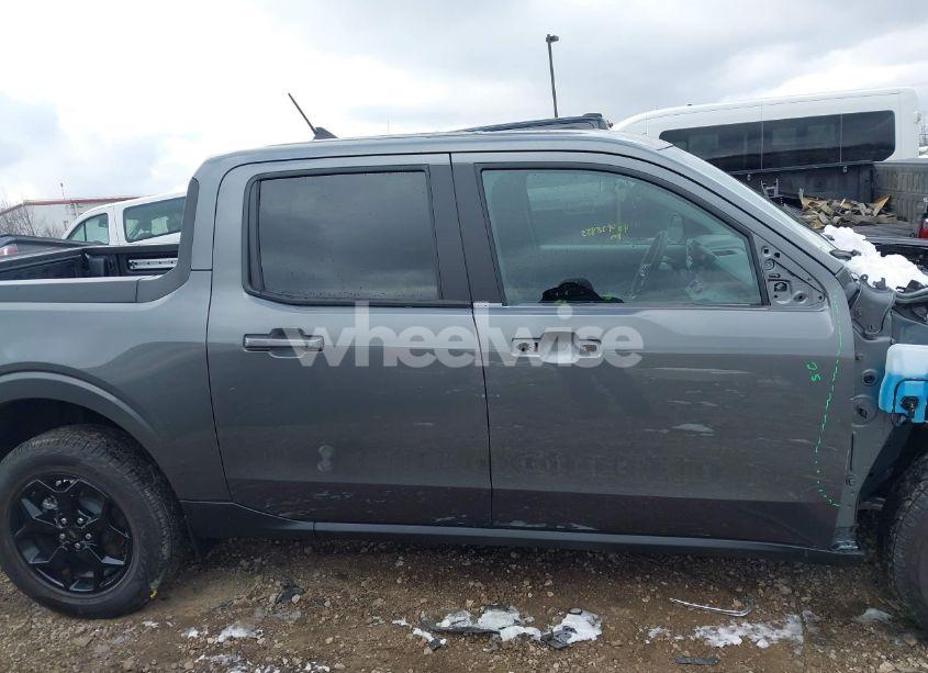 Photo 13 of 2024 Ford Maverick LARIAT (VIN 3FTTW8S91RRB36107)