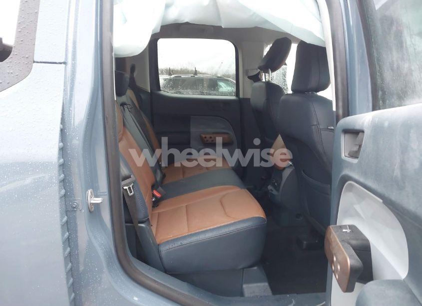 Photo 8 of 2024 Ford Maverick LARIAT (VIN 3FTTW8S94RRB34562)