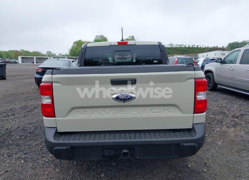 Photo 16 of 2024 Ford Maverick LARIAT (VIN 3FTTW8S96RRB45370)