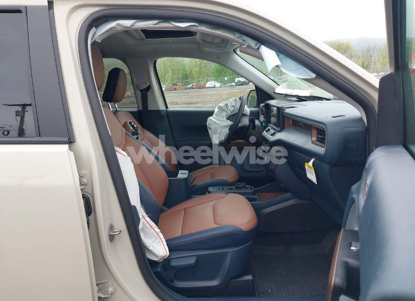 Photo 5 of 2024 Ford Maverick LARIAT (VIN 3FTTW8S96RRB45370)