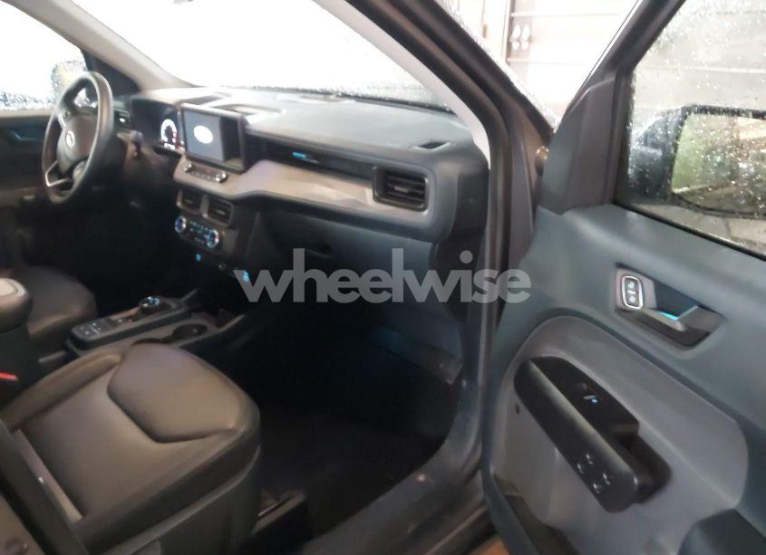 Photo 5 of 2024 Ford Maverick LARIAT (VIN 3FTTW8S98RRB47721)