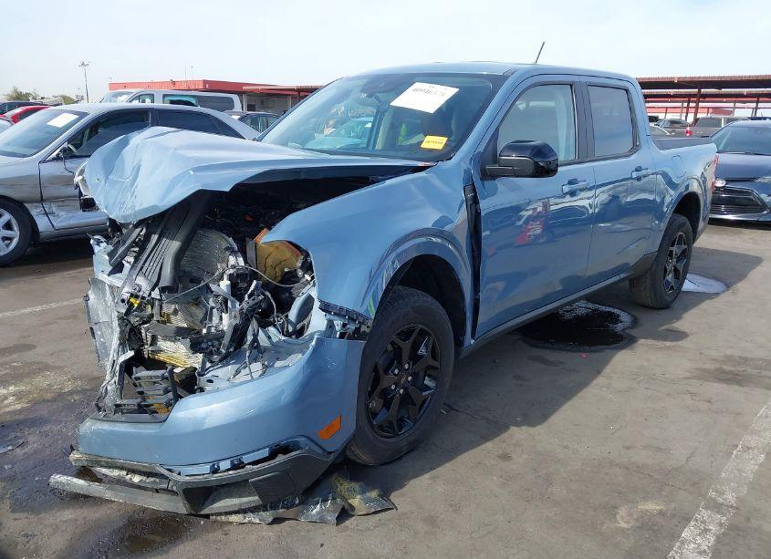 Photo 2 of 2024 Ford Maverick LARIAT (VIN 3FTTW8S99RRA17298)