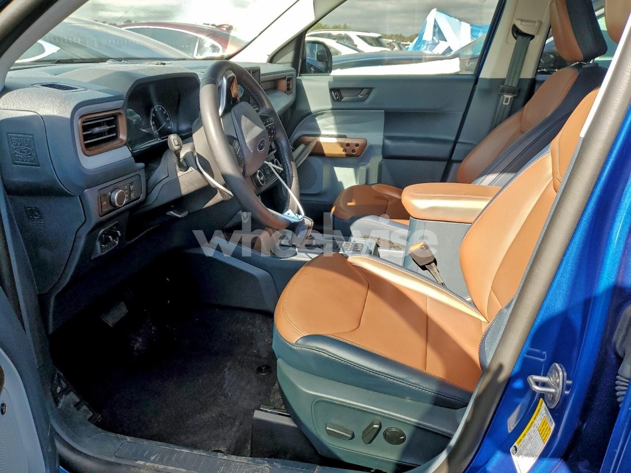 Photo 7 of 2024 FORD MAVERICK LARIAT (VIN 3FTTW8S99RRB45587)