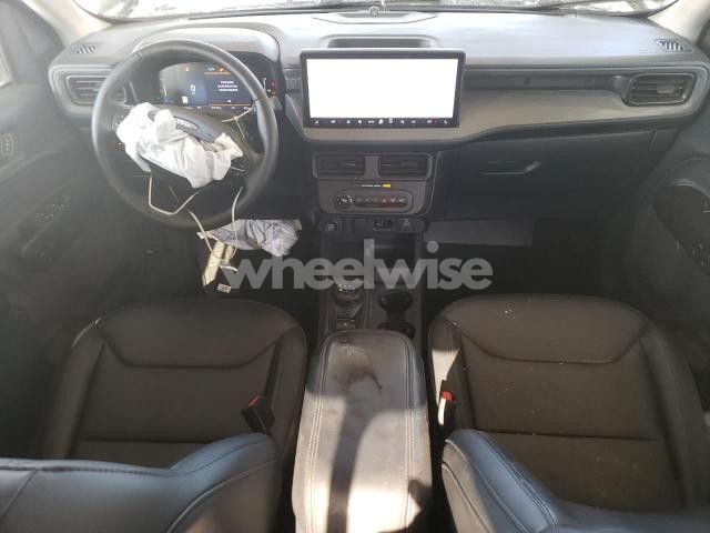 Photo 11 of 2025 FORD MAVERICK LARIAT (VIN 3FTTW8SA0SRA24396)
