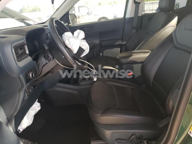 Photo 5 of 2025 FORD MAVERICK LARIAT (VIN 3FTTW8SA0SRA24396)