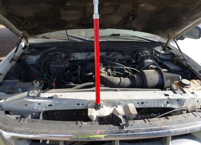 Photo 10 of 2001 Ford F-150 XL/XLT (VIN 3FTZF17261MA78638)