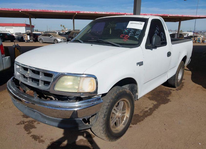 Photo 2 of 2001 Ford F-150 XL/XLT (VIN 3FTZF17261MA78638)