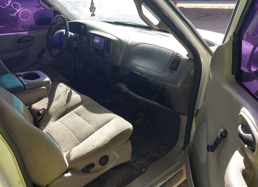 Photo 5 of 2001 Ford F-150 XL/XLT (VIN 3FTZF17261MA78638)