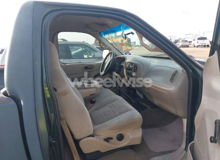 Photo 5 of 2001 Ford F-150 XL/XLT (VIN 3FTZF17281MA66278)