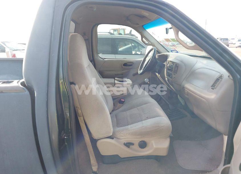 Photo 8 of 2001 Ford F-150 XL/XLT (VIN 3FTZF17281MA66278)