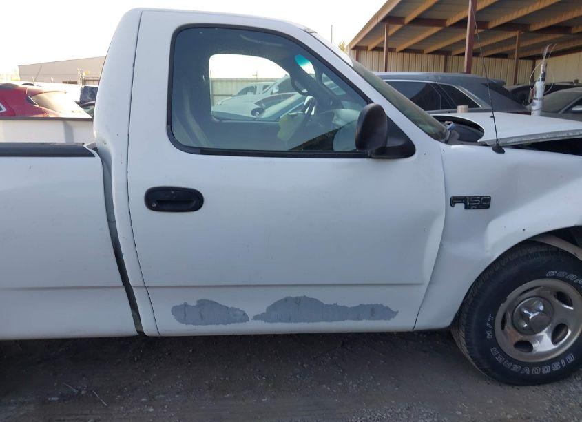 Photo 13 of 2000 Ford F-150 WORK SERIES/XL/XLT (VIN 3FTZF172XYMA42851)