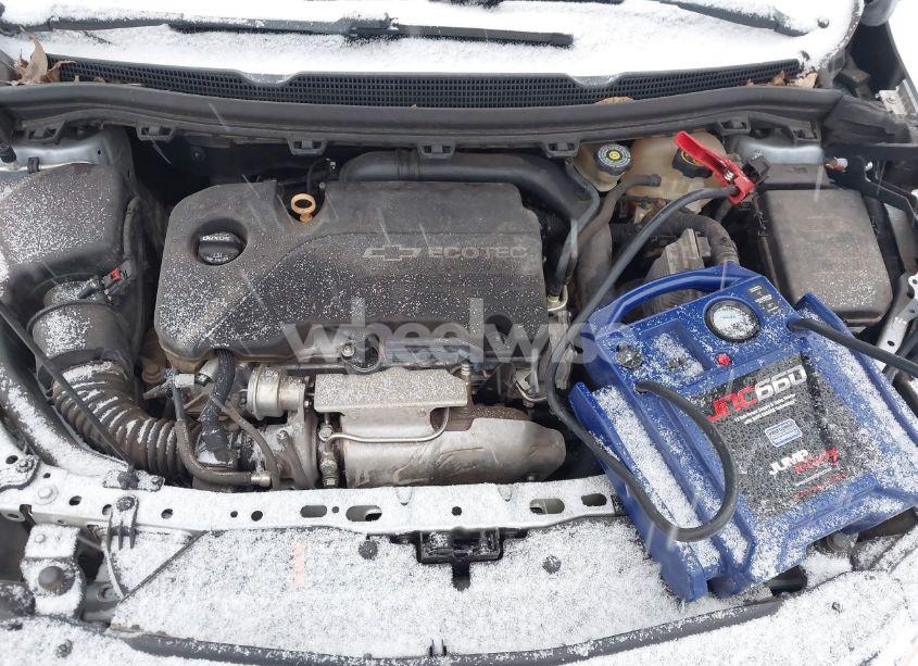 Photo 14 of 2017 Chevrolet Cruze LS AUTO (VIN 3G1BC5SM1HS547028)