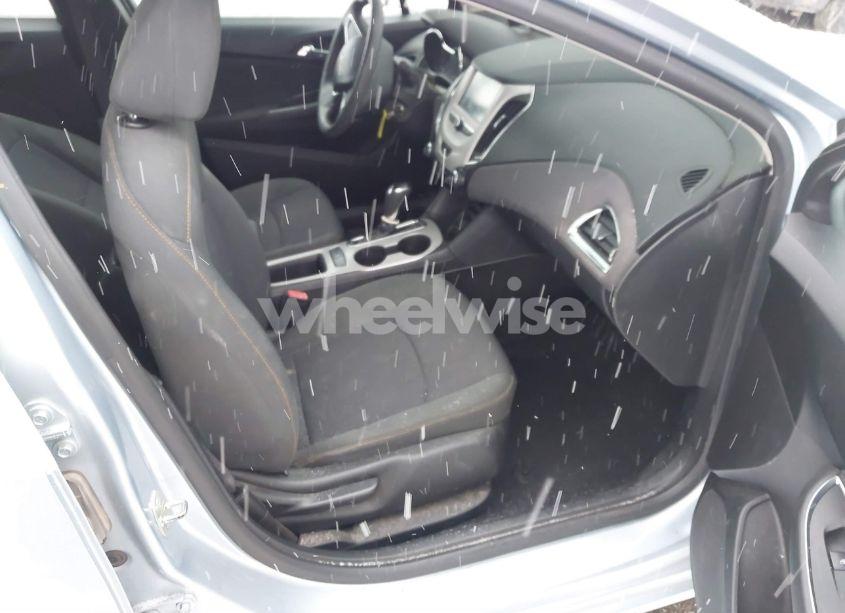 Photo 5 of 2017 Chevrolet Cruze LS AUTO (VIN 3G1BC5SM1HS547028)