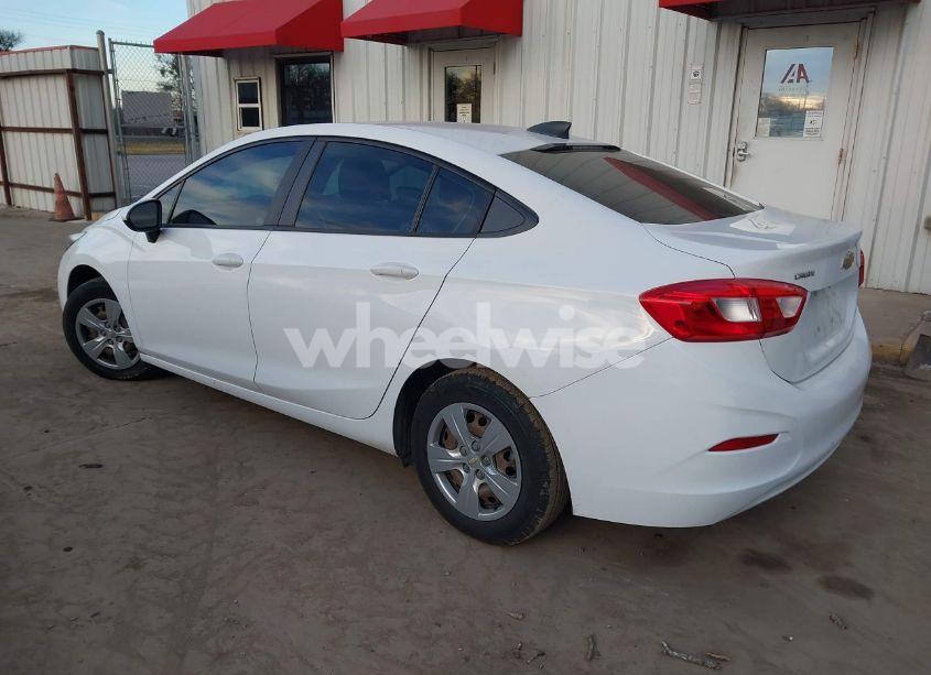 Photo 3 of 2017 Chevrolet Cruze LS AUTO (VIN 3G1BC5SM1HS574195)