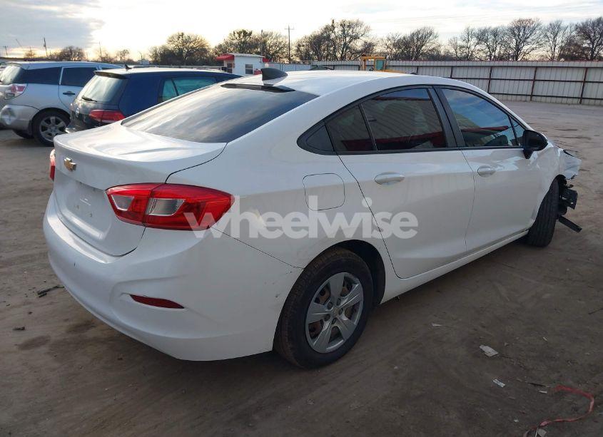 Photo 4 of 2017 Chevrolet Cruze LS AUTO (VIN 3G1BC5SM1HS574195)