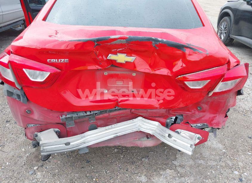 Photo 6 of 2017 Chevrolet Cruze LS AUTO (VIN 3G1BC5SM2HS571080)