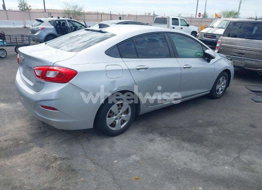 Photo 4 of 2017 Chevrolet Cruze LS AUTO (VIN 3G1BC5SM3HS518730)