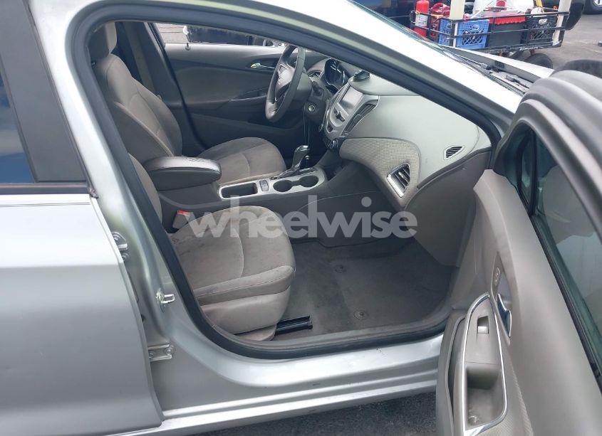 Photo 5 of 2017 Chevrolet Cruze LS AUTO (VIN 3G1BC5SM3HS518730)