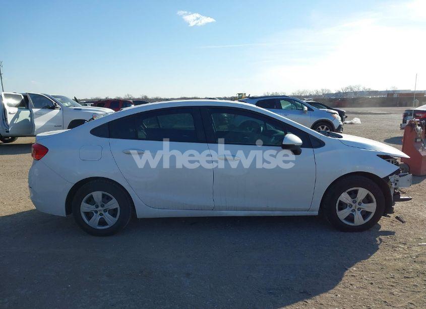 Photo 14 of 2017 Chevrolet Cruze LS AUTO (VIN 3G1BC5SM9HS571416)