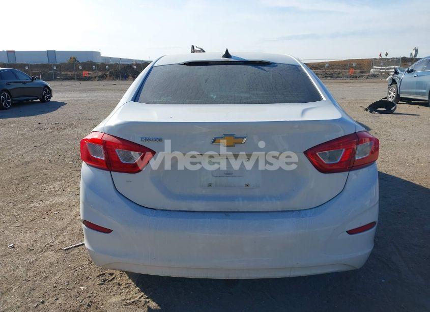Photo 17 of 2017 Chevrolet Cruze LS AUTO (VIN 3G1BC5SM9HS571416)