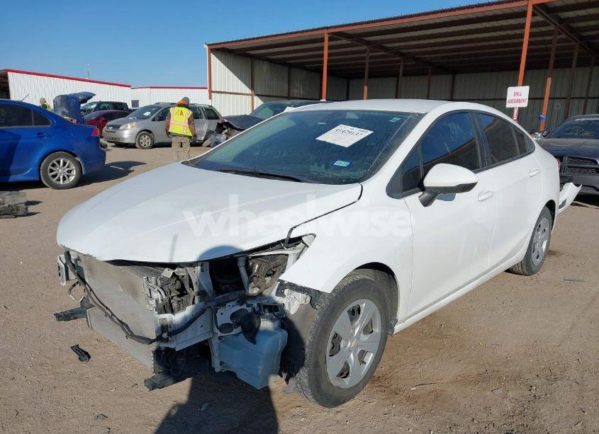 Photo 2 of 2017 Chevrolet Cruze LS AUTO (VIN 3G1BC5SM9HS571416)