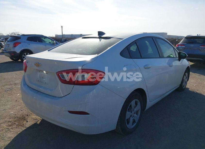 Photo 4 of 2017 Chevrolet Cruze LS AUTO (VIN 3G1BC5SM9HS571416)