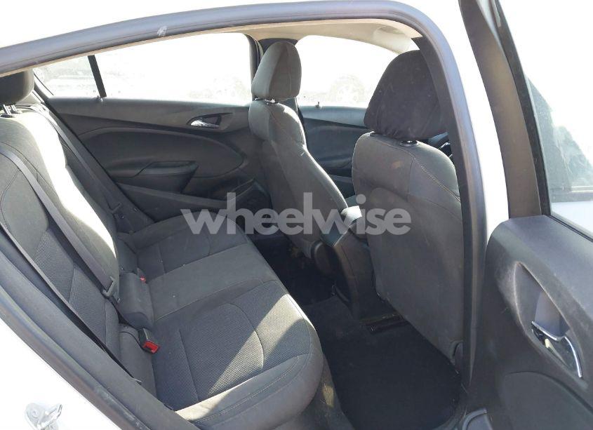 Photo 8 of 2017 Chevrolet Cruze LS AUTO (VIN 3G1BC5SM9HS571416)