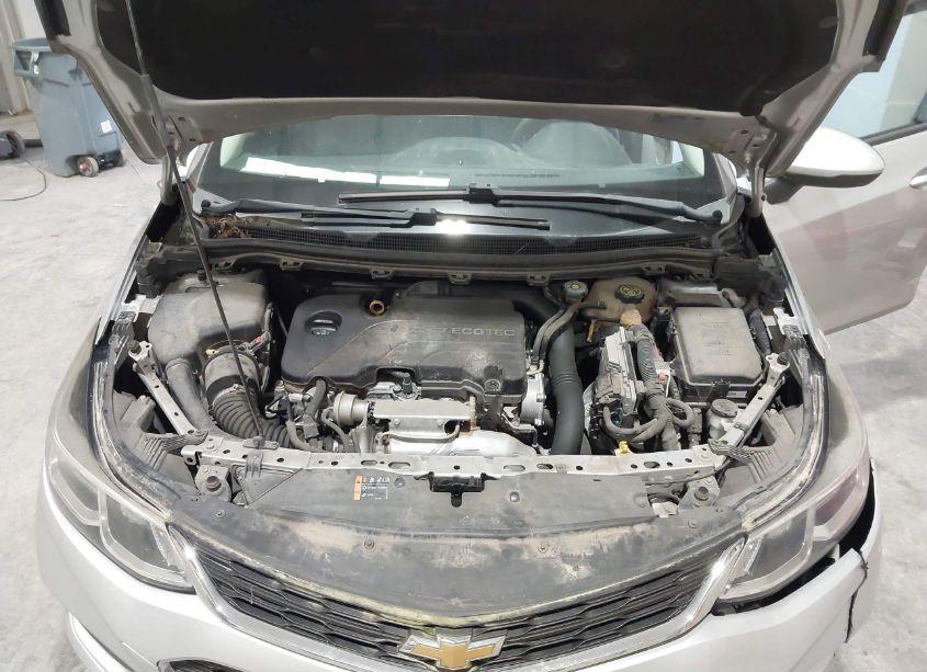 Photo 10 of 2017 Chevrolet Cruze LS AUTO (VIN 3G1BC5SMXHS563759)