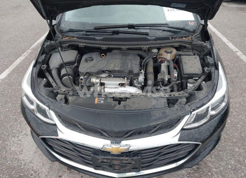 Photo 10 of 2019 Chevrolet Cruze LS (VIN 3G1BC6SM8KS585191)