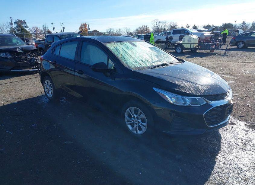 2019 Chevrolet Cruze LS (VIN 3G1BC6SMXKS568196) main photo