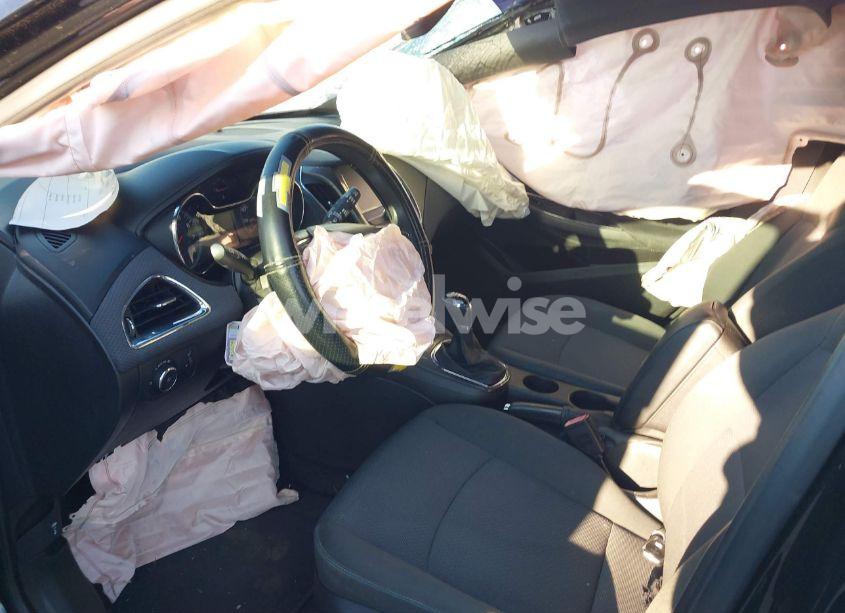 Photo 5 of 2018 Chevrolet Cruze LT MANUAL (VIN 3G1BD6SM8JS642811)