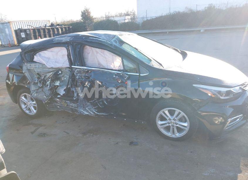 Photo 6 of 2018 Chevrolet Cruze LT MANUAL (VIN 3G1BD6SM8JS642811)