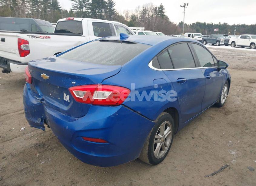 Photo 4 of 2017 Chevrolet Cruze LT AUTO (VIN 3G1BE5SM1HS559240)