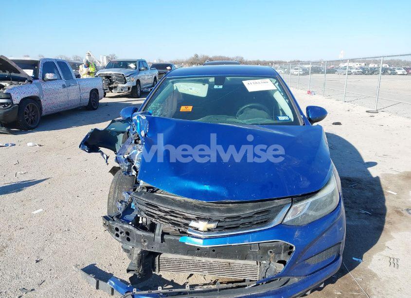 Photo 12 of 2017 Chevrolet Cruze LT AUTO (VIN 3G1BE5SM2HS572935)