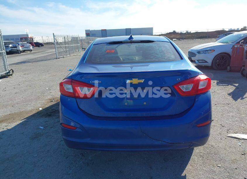 Photo 16 of 2017 Chevrolet Cruze LT AUTO (VIN 3G1BE5SM2HS572935)