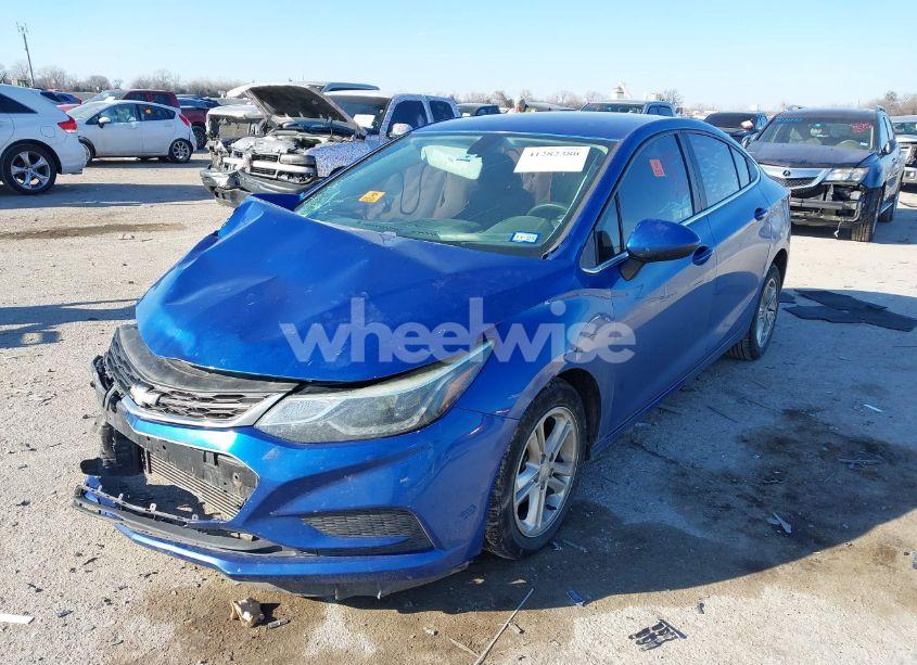 Photo 2 of 2017 Chevrolet Cruze LT AUTO (VIN 3G1BE5SM2HS572935)