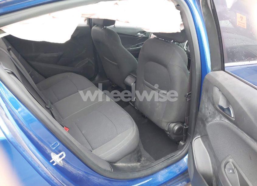 Photo 8 of 2017 Chevrolet Cruze LT AUTO (VIN 3G1BE5SM2HS572935)