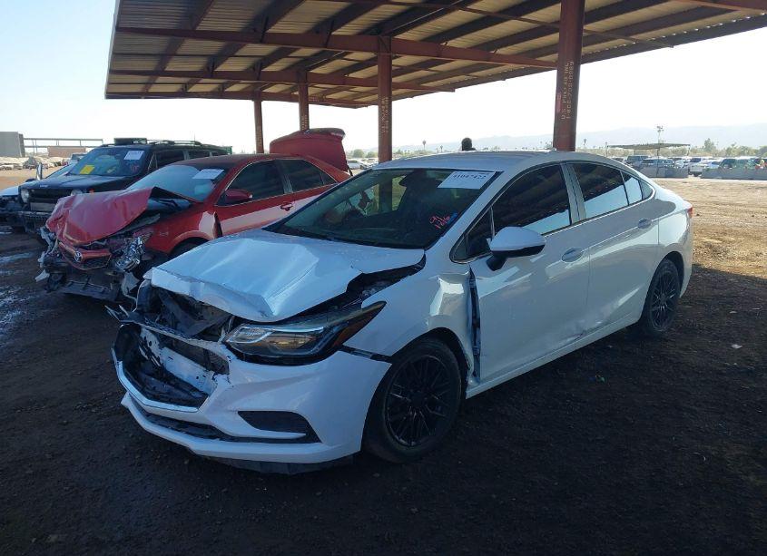 Photo 2 of 2017 Chevrolet Cruze LT AUTO (VIN 3G1BE5SM3HS558560)