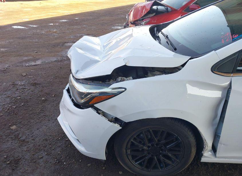 Photo 6 of 2017 Chevrolet Cruze LT AUTO (VIN 3G1BE5SM3HS558560)