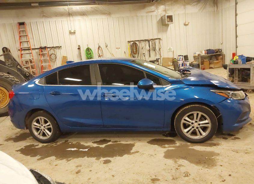 Photo 13 of 2017 Chevrolet Cruze LT AUTO (VIN 3G1BE5SM5HS534826)