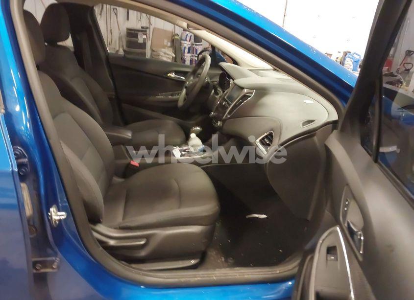 Photo 5 of 2017 Chevrolet Cruze LT AUTO (VIN 3G1BE5SM5HS534826)